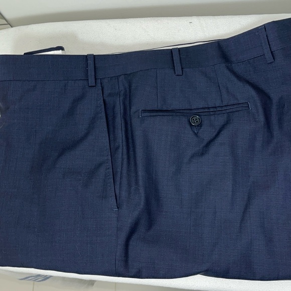 Canali Dress Pants Like New, Size 40” Waist and 33” Inseam.100% Wool, Navy Blue - Picture 5 of 16